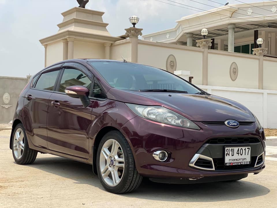 Ford fiesta 1.6 hatchback 2012