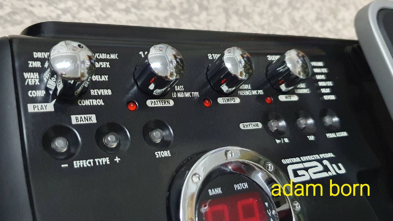 **ขายครับ! Zoom G2.1u พร้อมadapter zoom  สภาพดี เกืบใหม่ ใช้งานได้ปรกติครับ **