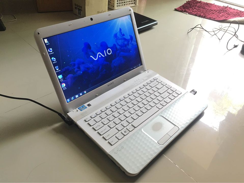 โน๊ตบุ๊ค SONY i5 ราคาถูก