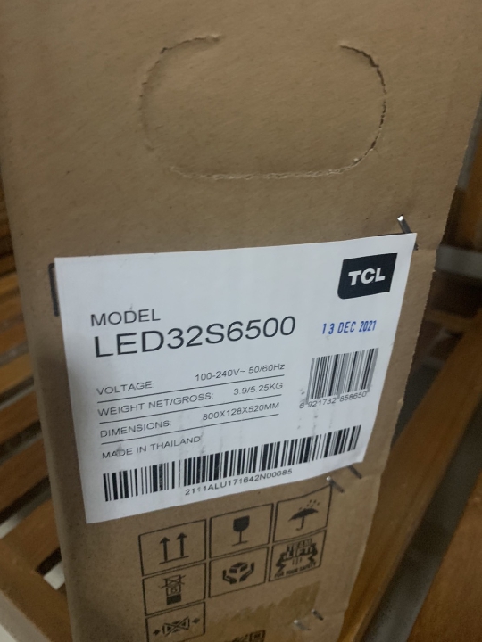 ขาย Android TV TCL 32 นิ้ว ราคา 4,300 สภาพ 100%