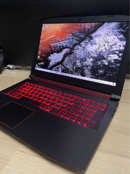 Acer Nitro 5 Ryzen 5 RX 560X สภาพใหม่มาก ประกันศูนย์