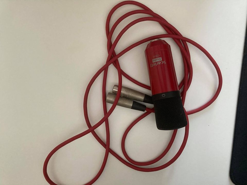 Focusrite Scarlett 2i2 Gen1 มือสองครับ