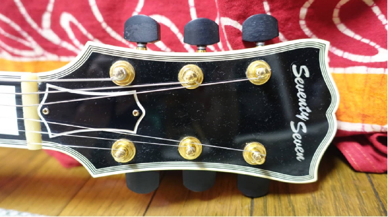 Seventy Seven EXRUBATO CTM pure made in Japan semi-aco 355 สีแดง