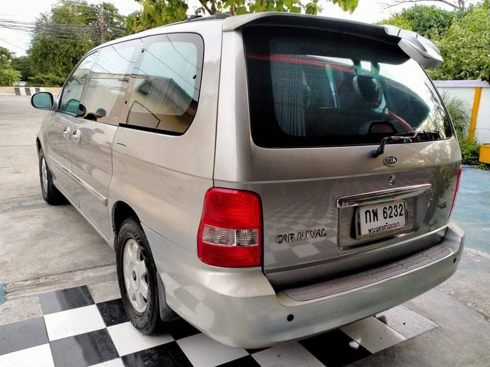 Kia Carnival 2004