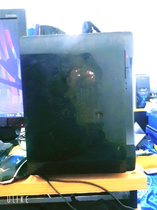 คอมสเปคเล่นเกมส์ CPU A10-7850K Turbo 4.0Ghz แรม 8 GB. การ์ดจอ 2 GB.