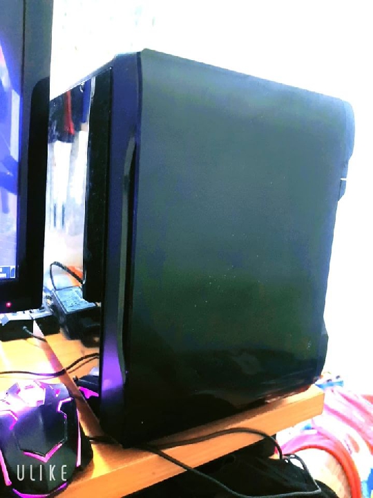 คอมสเปคเล่นเกมส์ CPU A10-7850K Turbo 4.0Ghz แรม 8 GB. การ์ดจอ 2 GB.