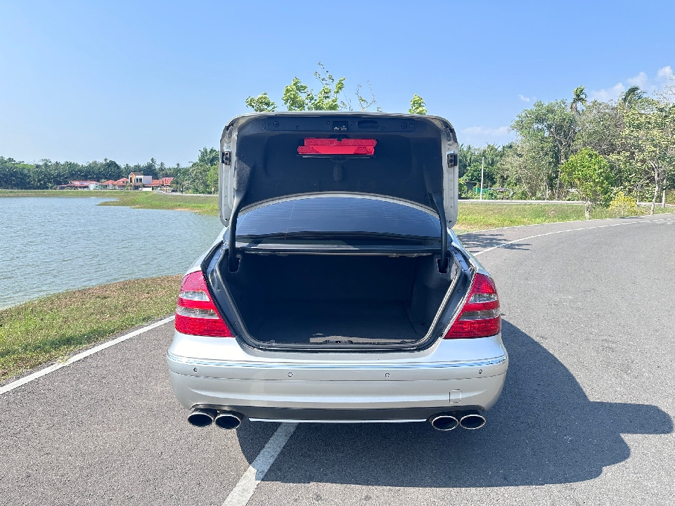 BENZ E-CLASS E200 KOMPRESSOR AVANTGARDE AT  2003