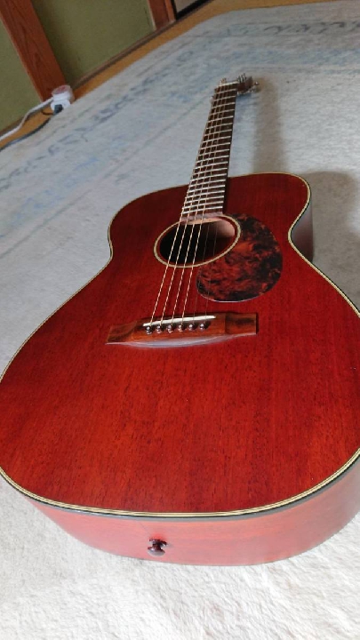 กีต้าร์โปร่ง MARTIN OO-15
