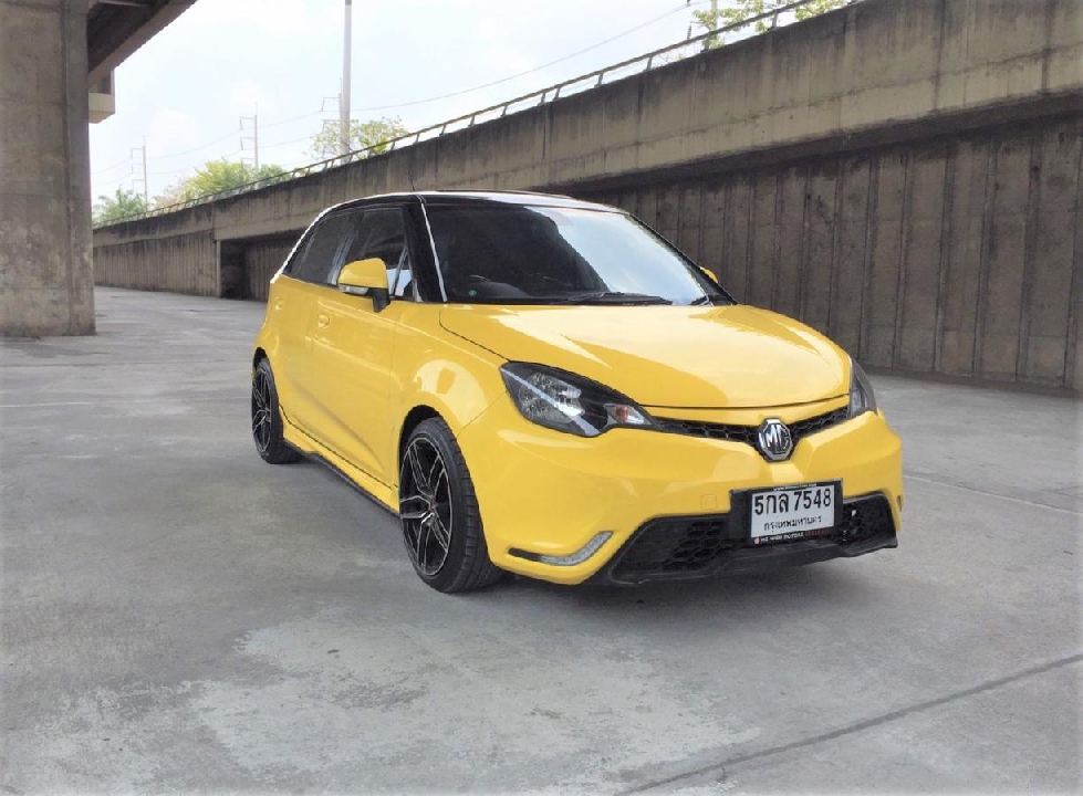 MG MG3 1.5 X SUNROOF 2015 รถสวยชุดแต่งครบพร้อมใช้งาน