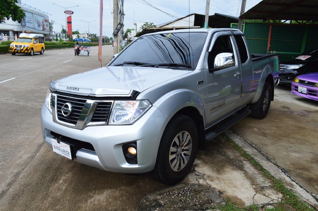 ฟรีดาว์ Navara Calibre Sport Version รุ่นพิเศษเกียร์อ