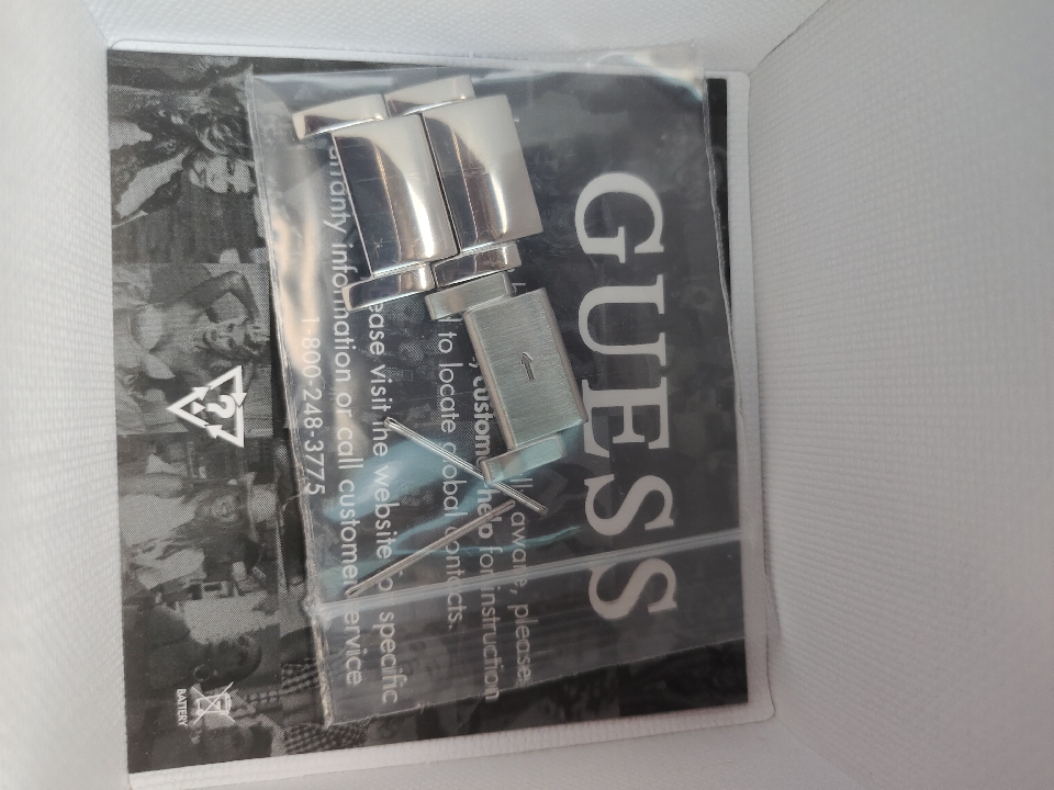 นาฬิกา Guess แท้