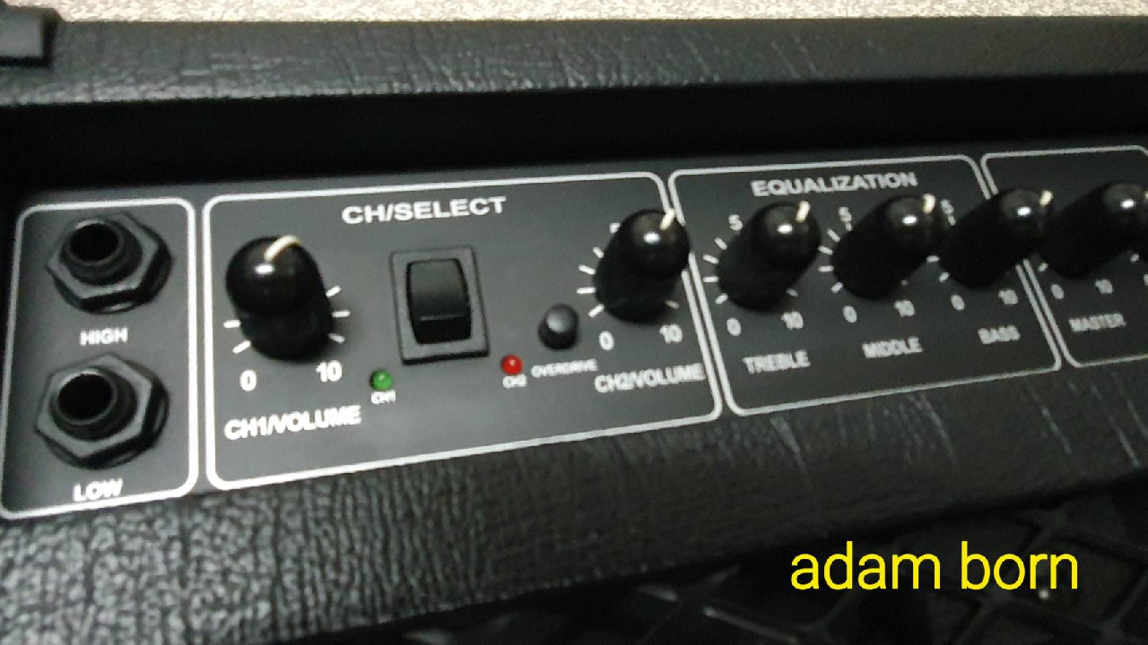 **ขายครับผม! Randall RG25RXM (25วัตต์ ดอกลำโพง 10 นิ้ว) สภาพดี  ใช้งานได้ปรกติครับ **