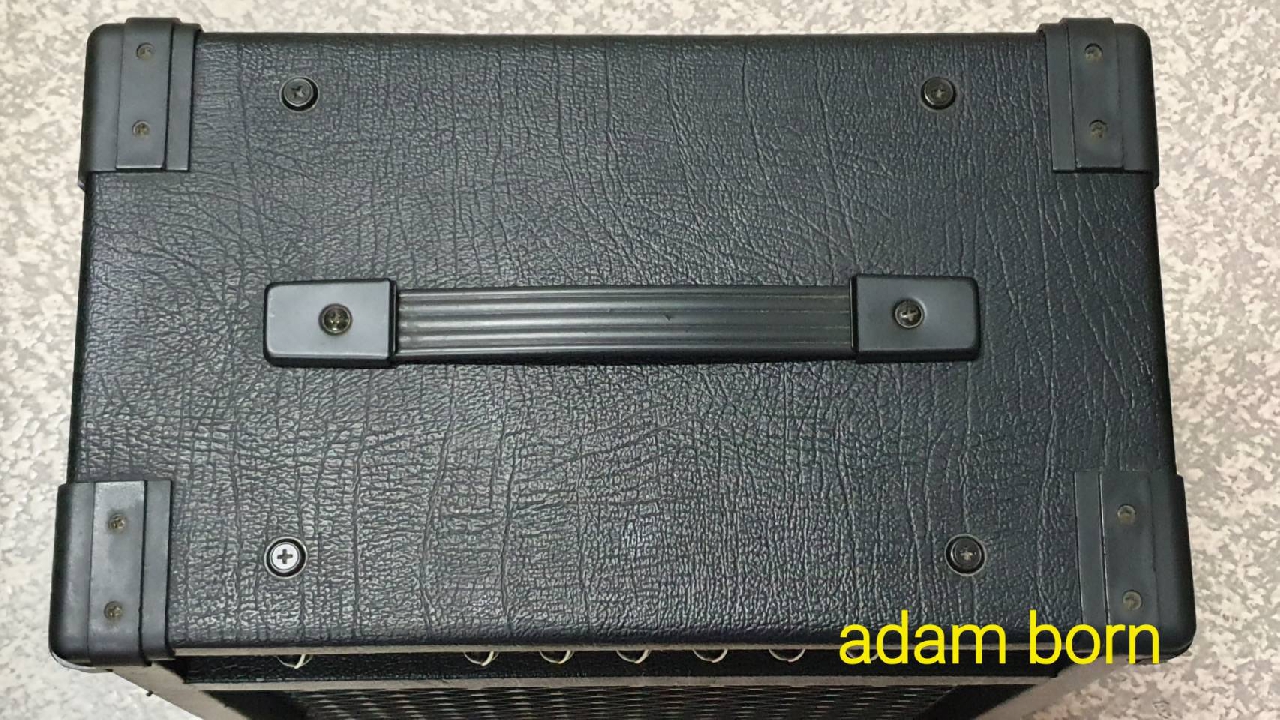 **ขายครับผม! Randall RG25RXM (25วัตต์ ดอกลำโพง 10 นิ้ว) สภาพดี  ใช้งานได้ปรกติครับ **