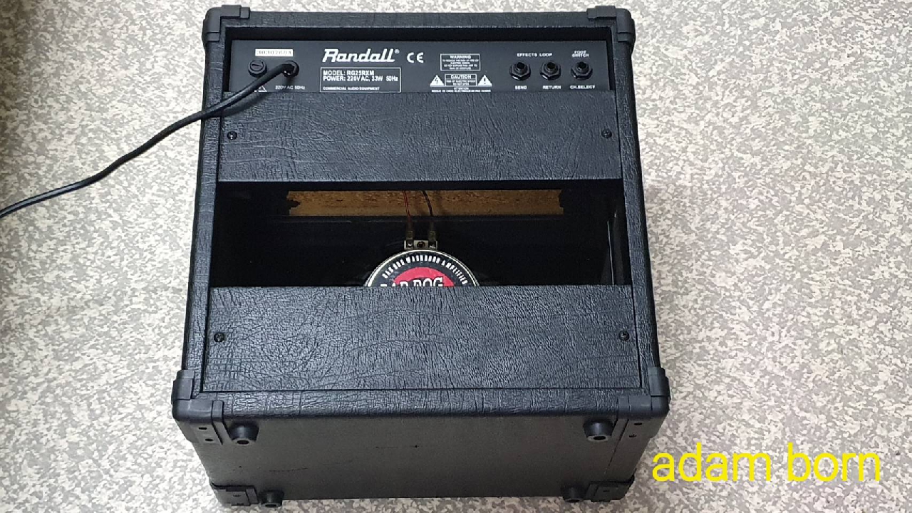 **ขายครับผม! Randall RG25RXM (25วัตต์ ดอกลำโพง 10 นิ้ว) สภาพดี  ใช้งานได้ปรกติครับ **
