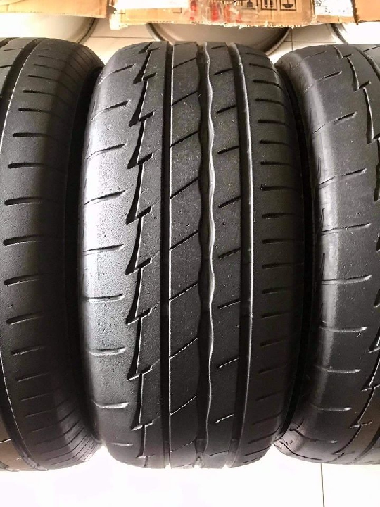 ยาง Bridgestone re003 195/55/15 ปี18