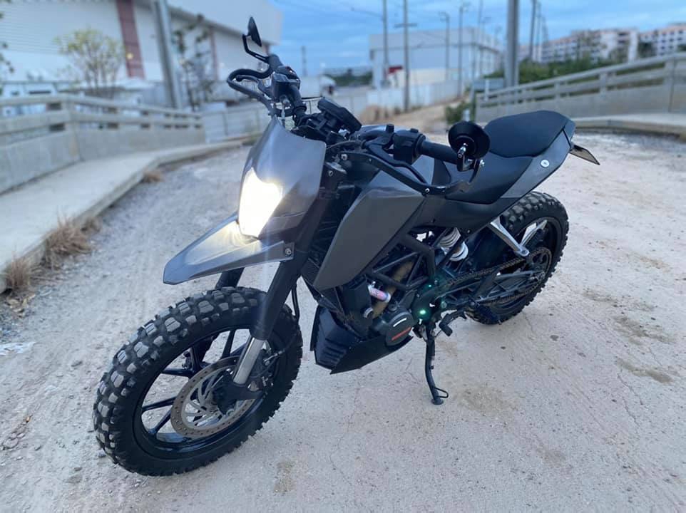 KTM Duke 200