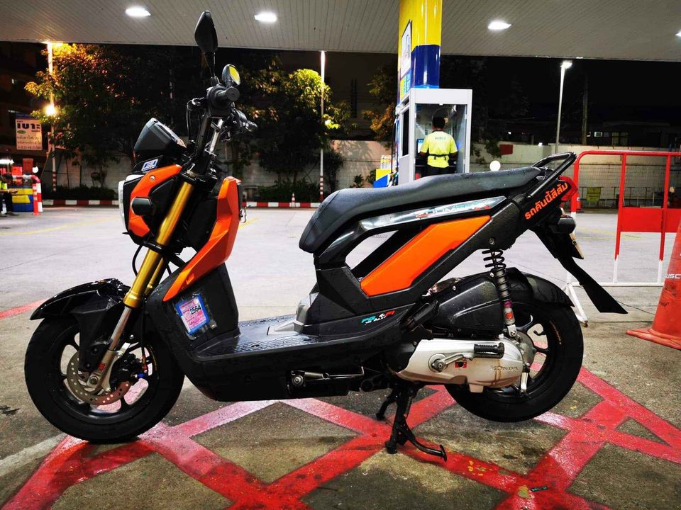 zoomer x