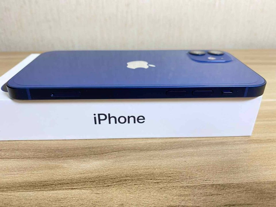 IPhone 12 สีน้ำเงิน 64gb