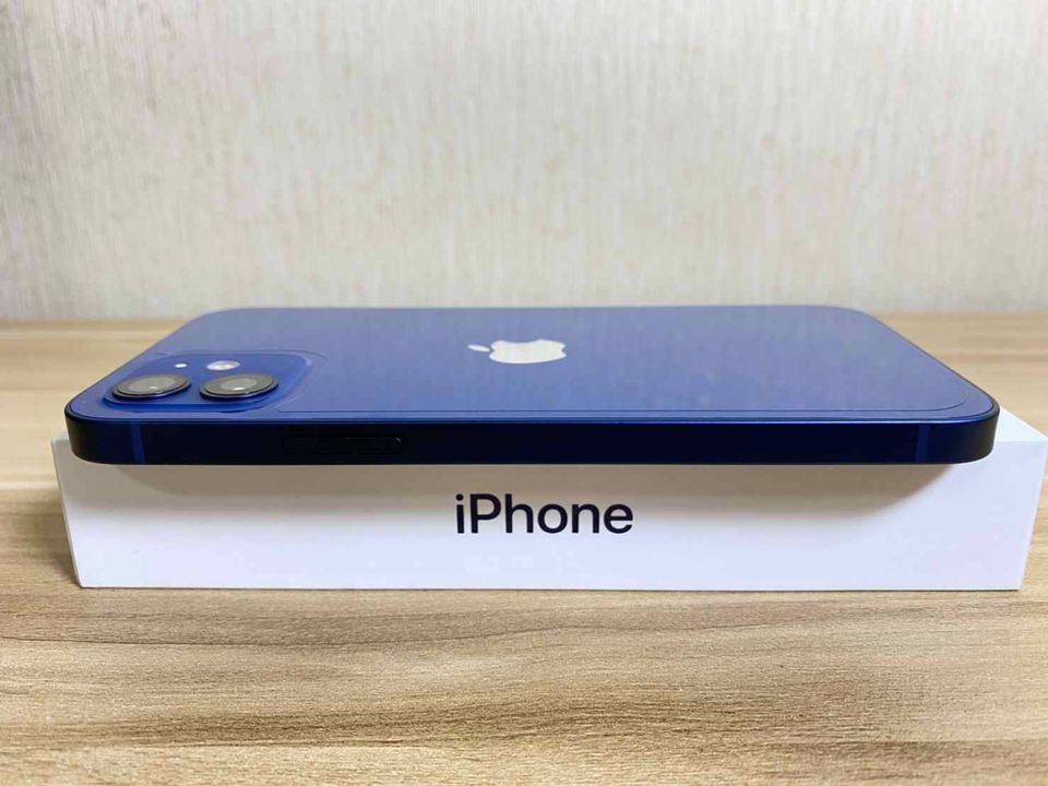 IPhone 12 สีน้ำเงิน 64gb