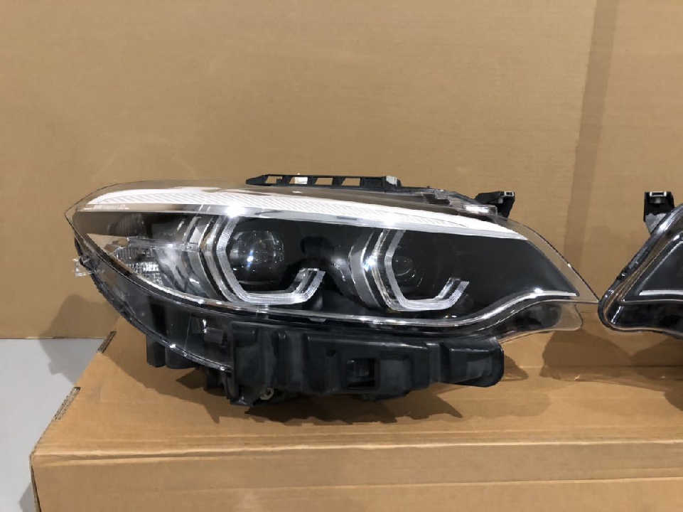 BMW Series 2  F22 LED ไฟหน้าซ้ายและขวาแบบปรับอัตโนมัติ