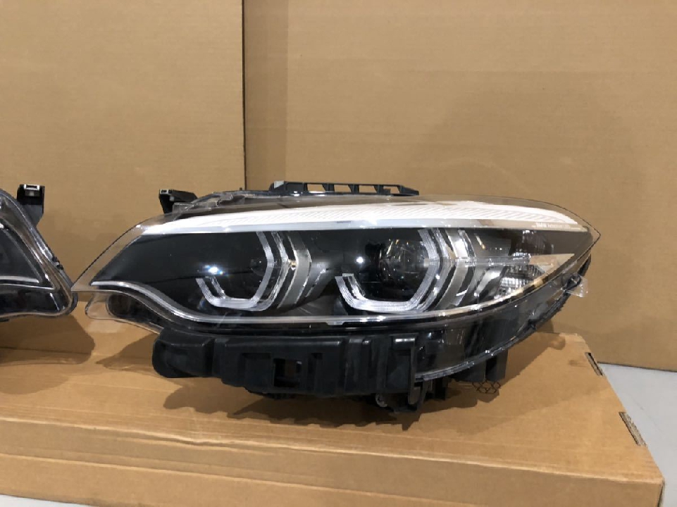 BMW Series 2  F22 LED ไฟหน้าซ้ายและขวาแบบปรับอัตโนมัติ