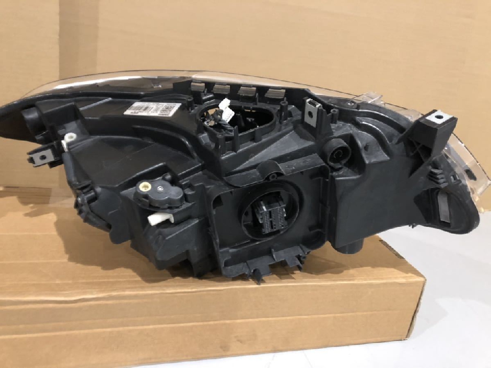 BMW Series 2  F22 LED ไฟหน้าซ้ายและขวาแบบปรับอัตโนมัติ