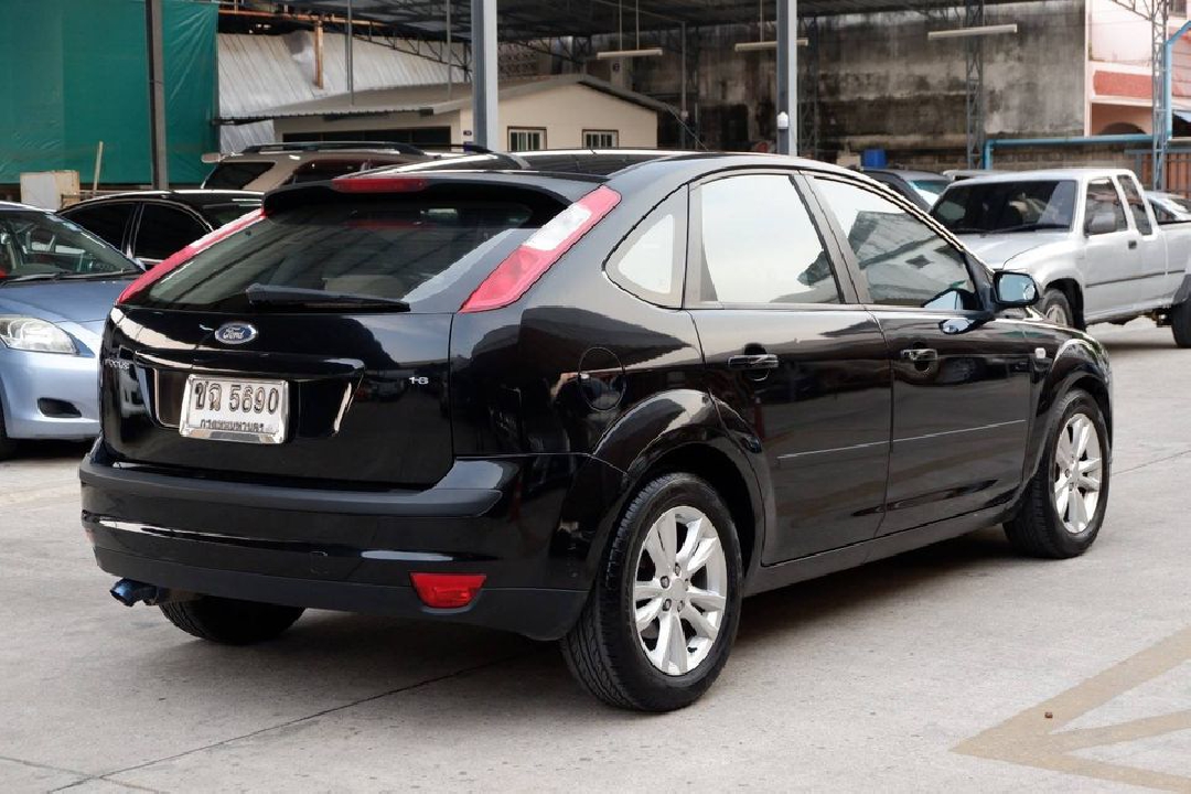 FORD FOCUS 1.6 AUTO 5DR ปี 2007 รถบ้านสวยงามปานนางฟ้า