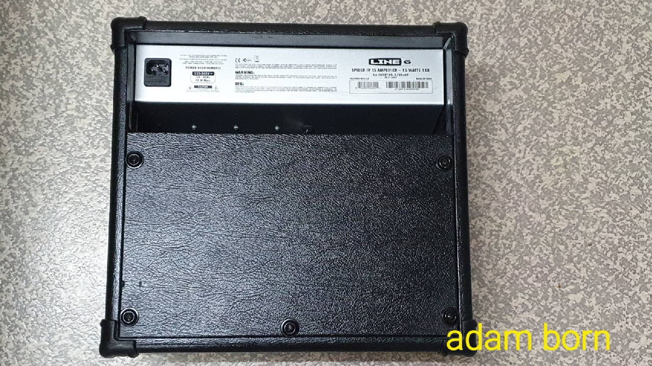 **ขายครับ! Line6 Spider lV15     สภาพเกือบใหม่ ใช้งานได้ปรกติครับ **
