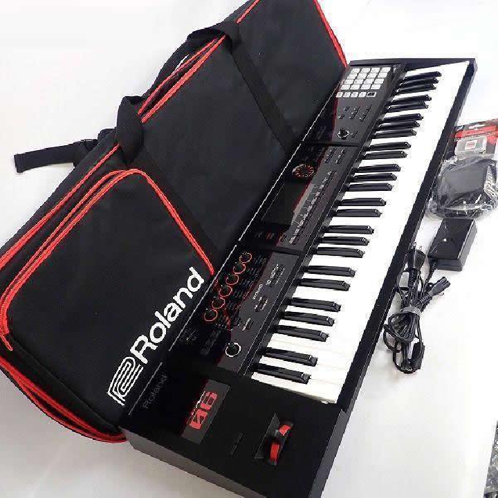 คีย์บอร์ด Roland FA 06 สภาพสวย 99.99% จอสี พร้อมกระเป๋า