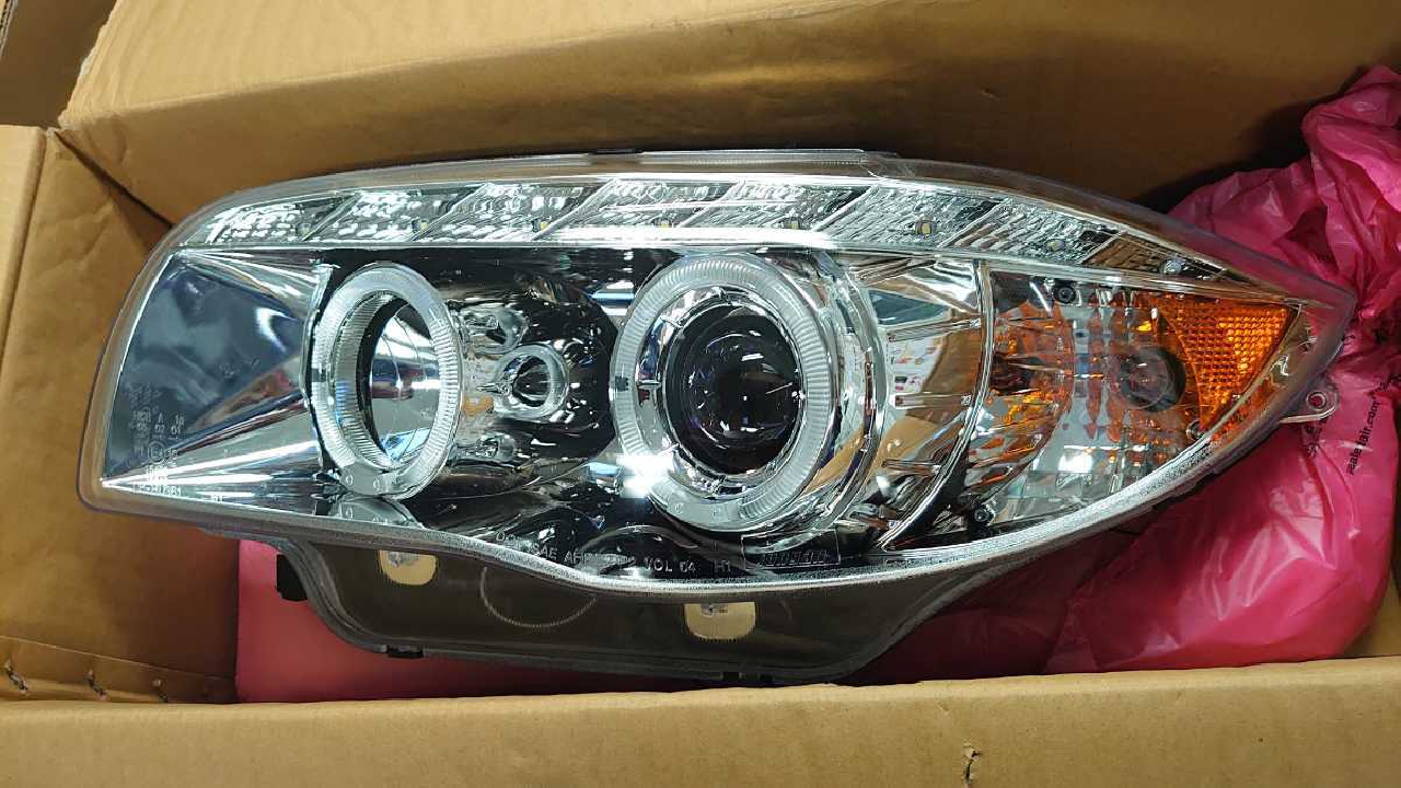 ไฟหน้าแบบ LED Series 1 BMW E82