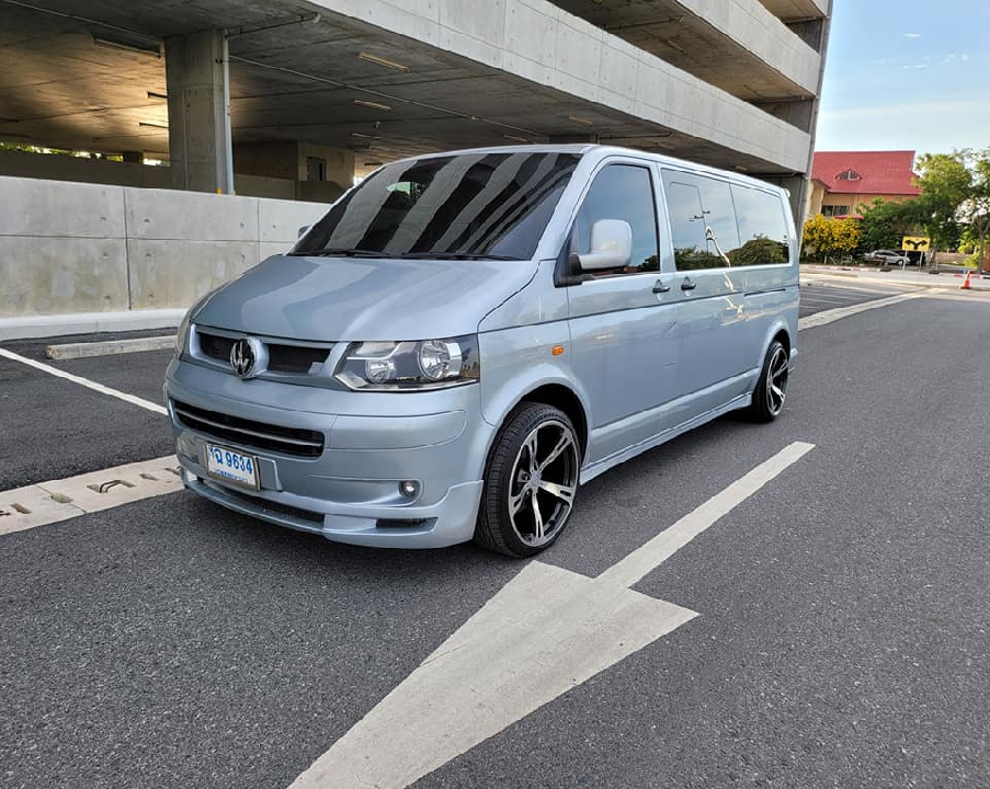 Volkswagen Caravelle ปี05 ดีเซล