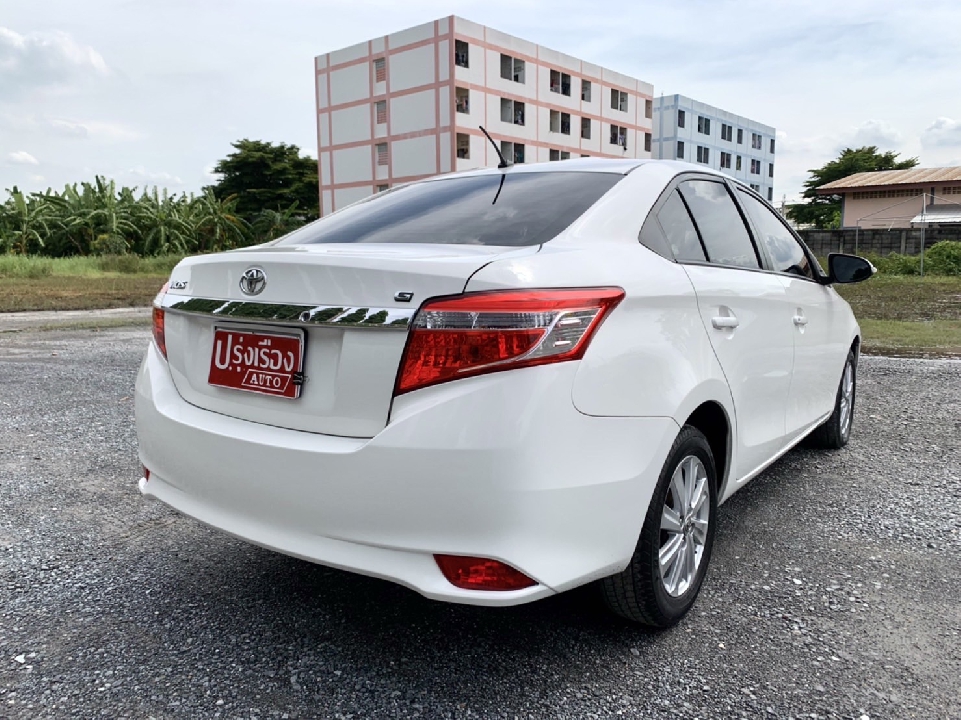 Toyota Vios 1.5 G รุ่น TOP เกียร์ออโต้ ปี 2016 สีขาว