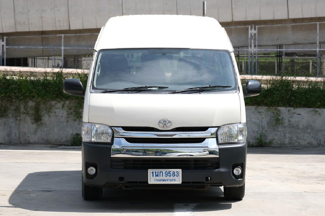 toyota Commuter ปี 09 เครื่องยนต์เบนซิน 2.7 vvt-i