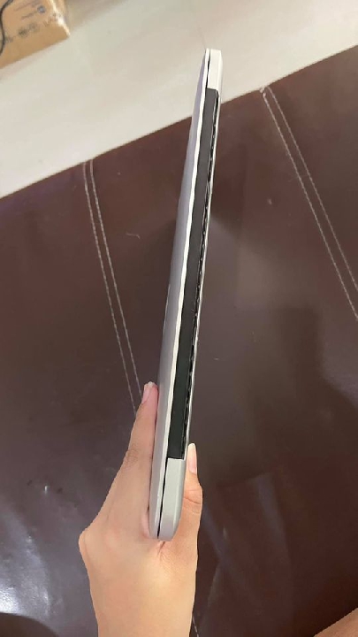 MacBookPro12,1 Core i5 2.7 13' A1502 3/2015