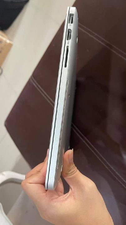 MacBookPro12,1 Core i5 2.7 13' A1502 3/2015