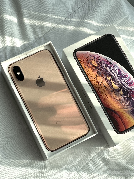 iPhone xs rosegold 64gb มือสอง