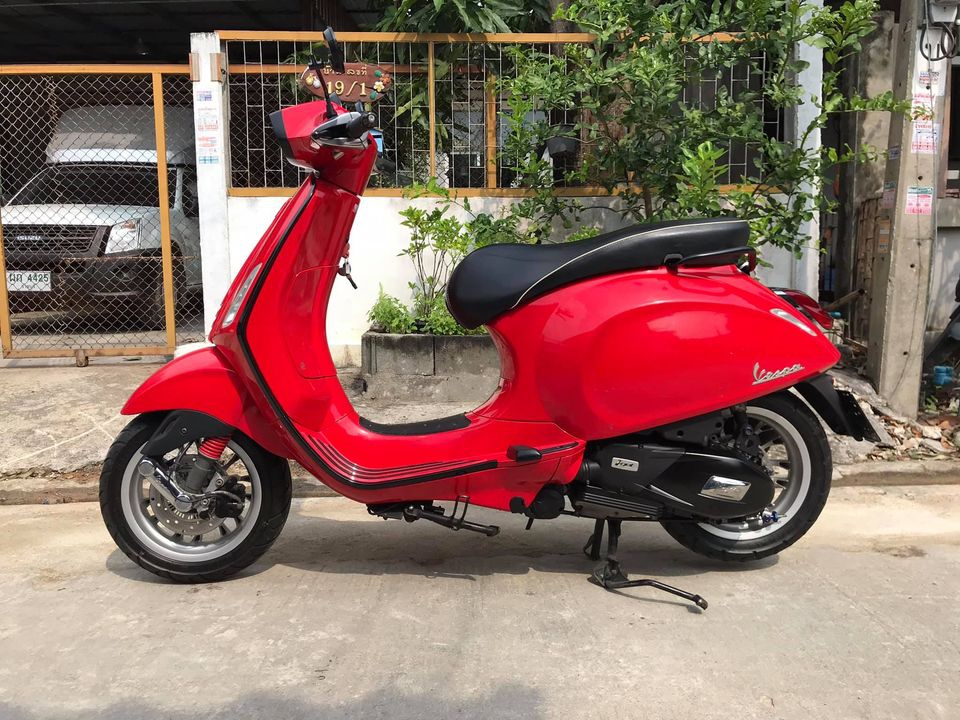 ขาย vespa sprint125 iget abs ราคาเบา