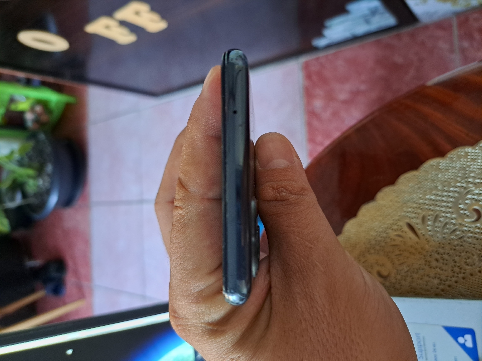 ขายมือถือ oppo reno5 4g 4999บาท สภาพนางฟ้า