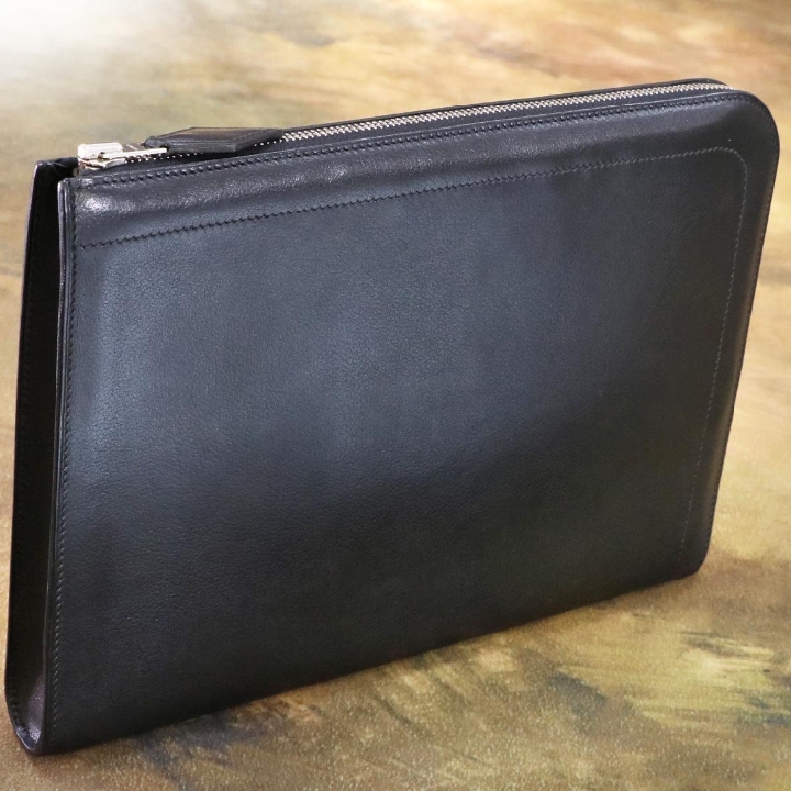 กระเป๋าคลัตช์ Hermes ZIP TABLET.