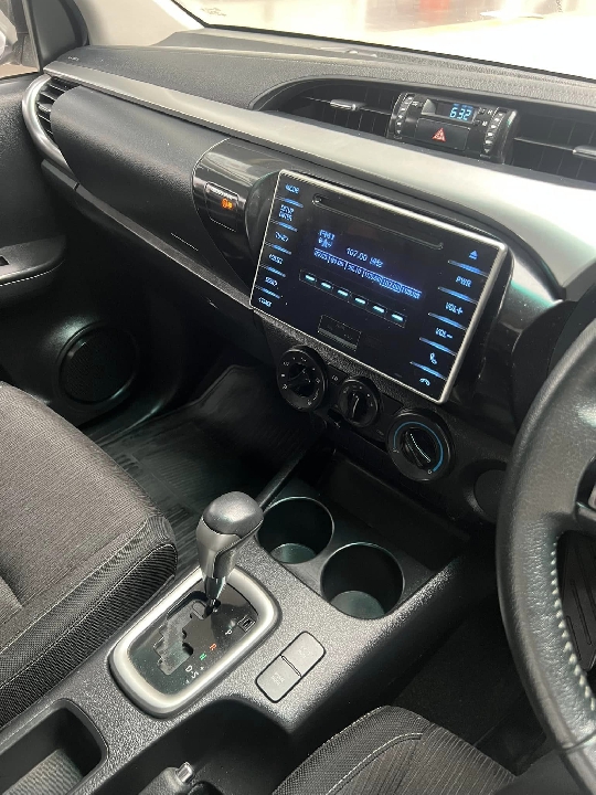 Revo D-cab 2.4 E  Preruner ปี 2018 ก.Auto