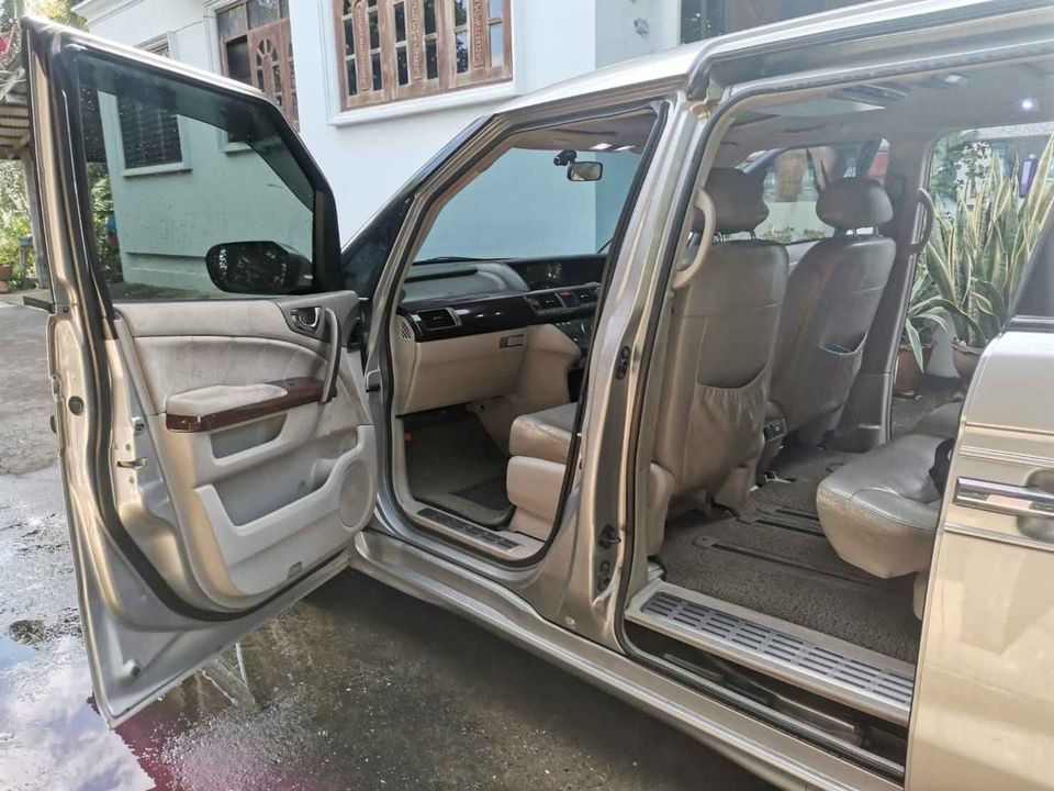 Honda Elysion สีบรอนส์เงิน ปี 2004 เครื่อง 2.4L