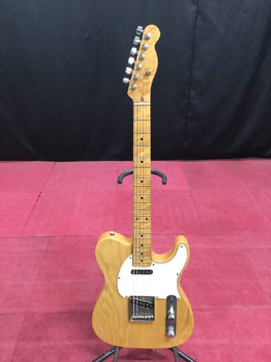 กีต้าร์ไฟฟ้า G & L ASAT CLASSIC Serial