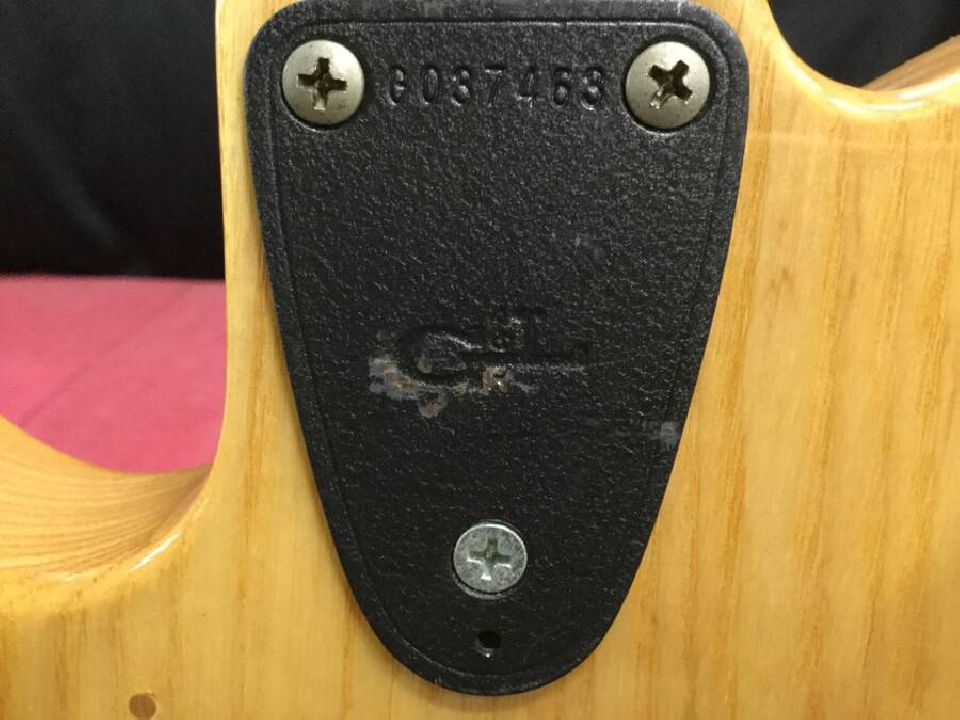 กีต้าร์ไฟฟ้า G & L ASAT CLASSIC Serial