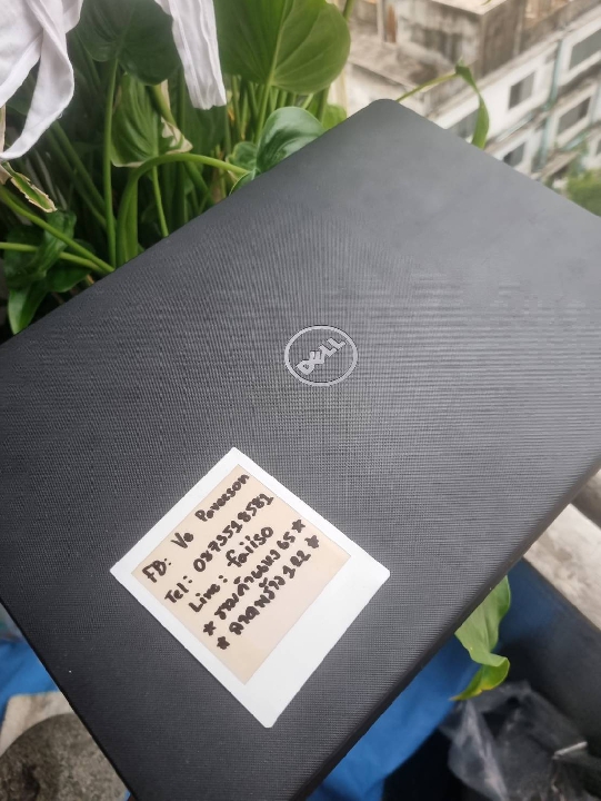 ขาย Notebook DELL i7 Gen8 RAM8Gb HDD1Tb AMD Radeon 520 2GB การ์ดจอ AMD Radeon 520 2GB