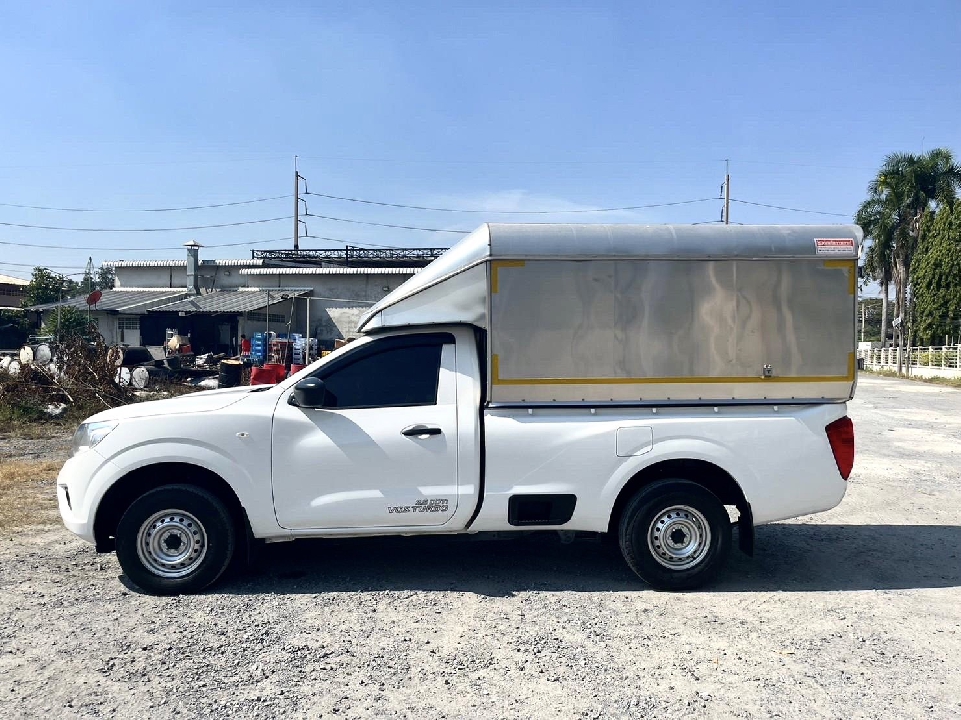 Nissan Navara NP300 2.5 SL ตอนเดียว เกียร์ธรรมดา ปี​ 2020 สีขาว