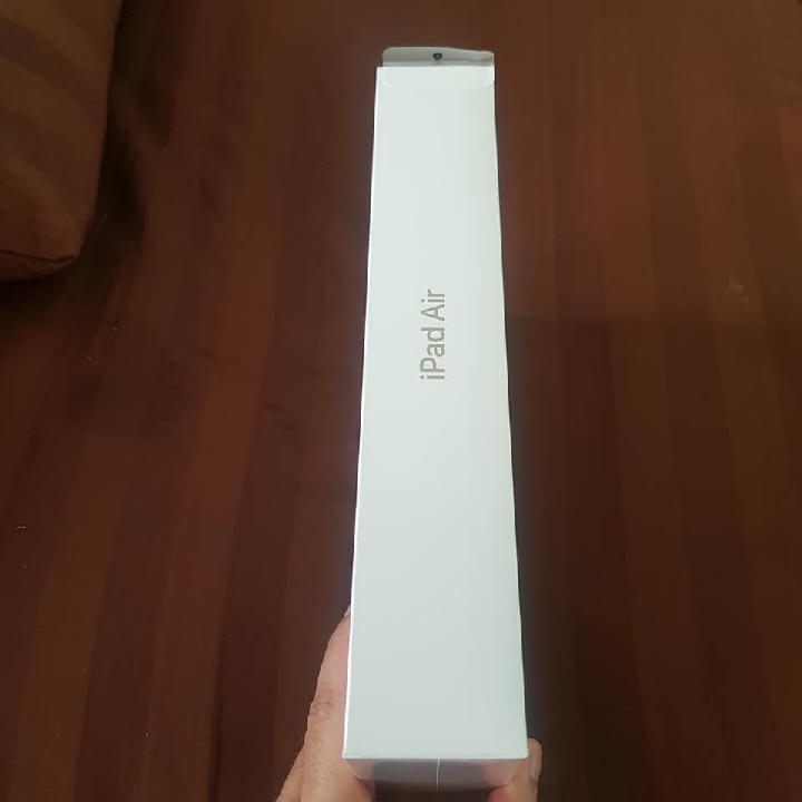 Ipad air wifi 256GB (สภาพ : UNBOX)