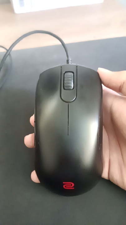 เมาส์เกมมิ่ง zowie S1