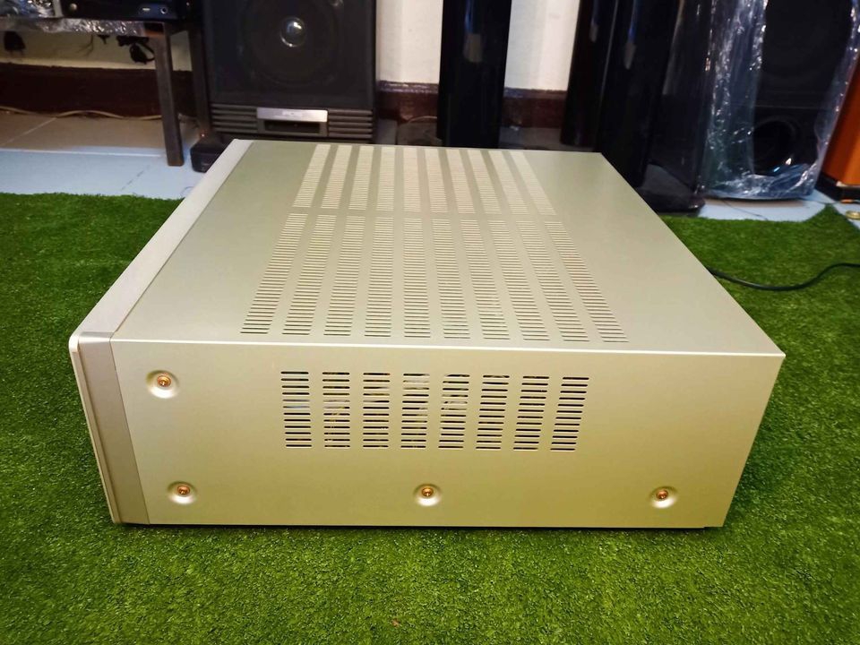 เครื่องขยายโฮมเธียเตอร์ 6.1. SR5400