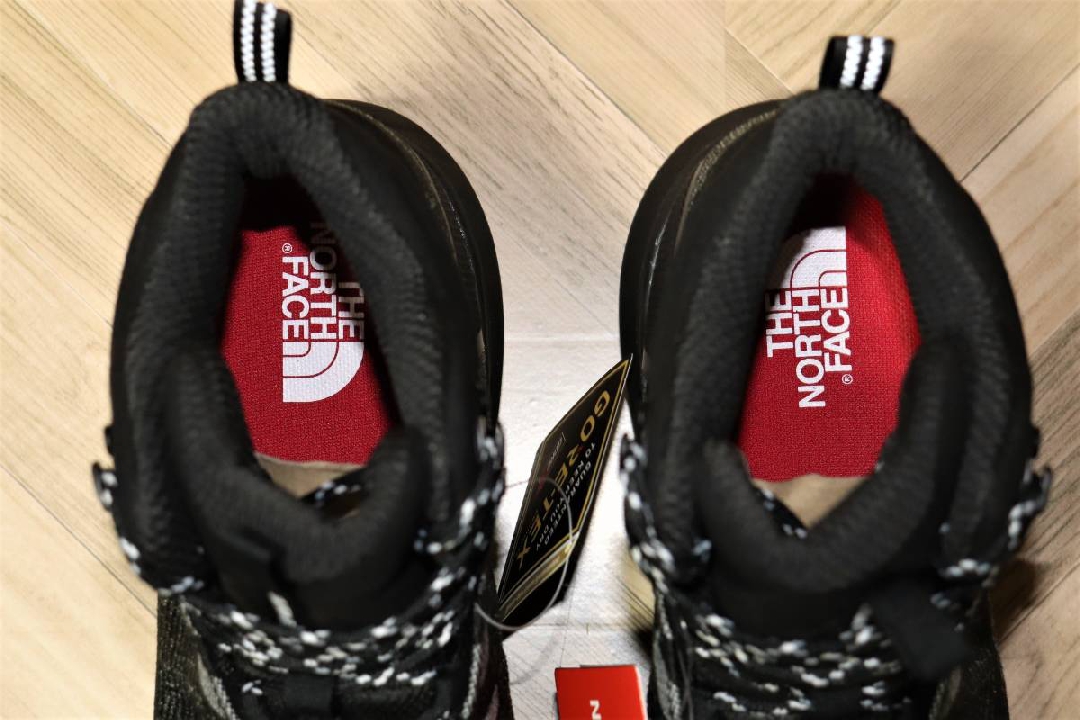 รองเท้าเดินป่า North Face  GORE-TEX Mid Woven ขนาด 28 ซม.