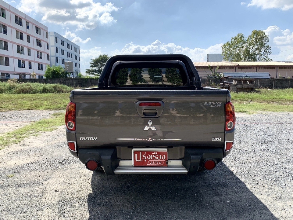 Mitsubishi Triton Double Cab 2.5 GLS Plus VG Turbo เกียร์​ออโต้ ปี2013